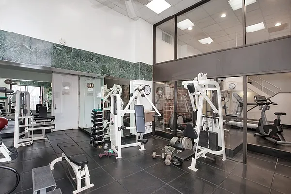 Sold by LG Fairmont Group | media 15