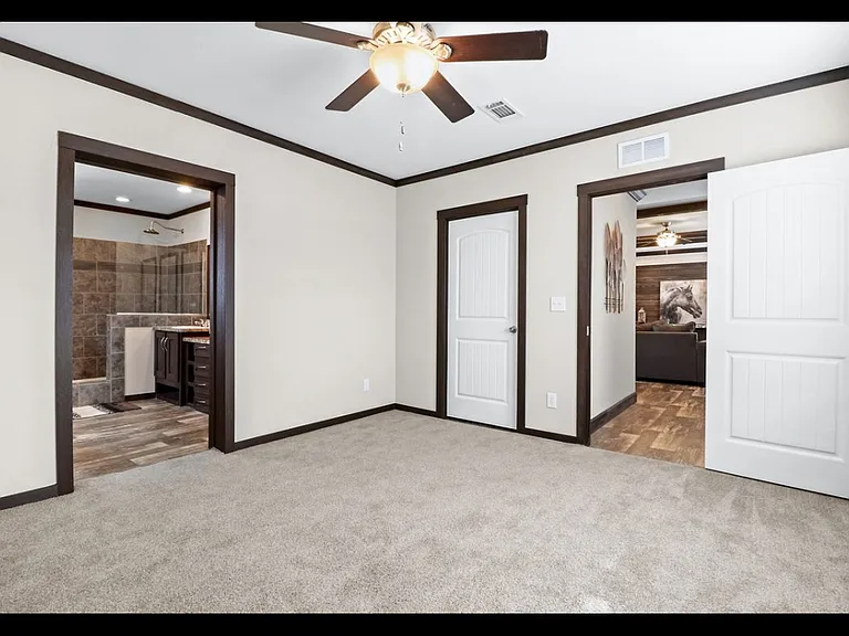 Oak Crest — Photo 26