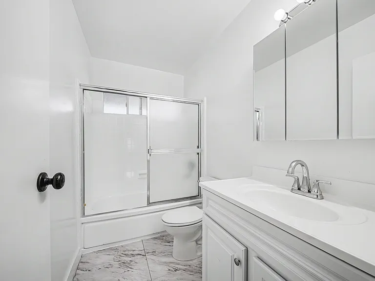 6342 Morse Ave #309 — Photo 32