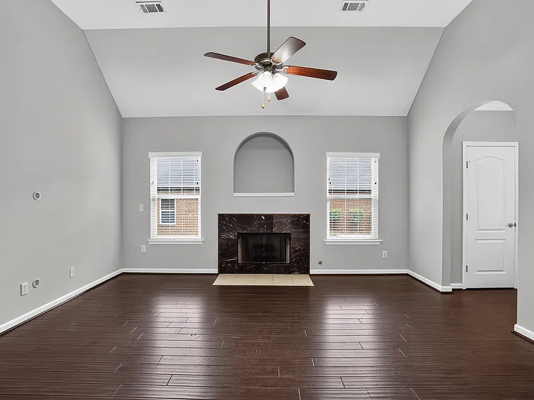 265 Oxmoor Pl — Photo 16