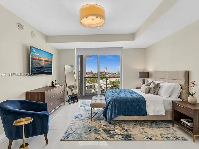 9901 E Bay Harbor Dr #803 — Photo 10