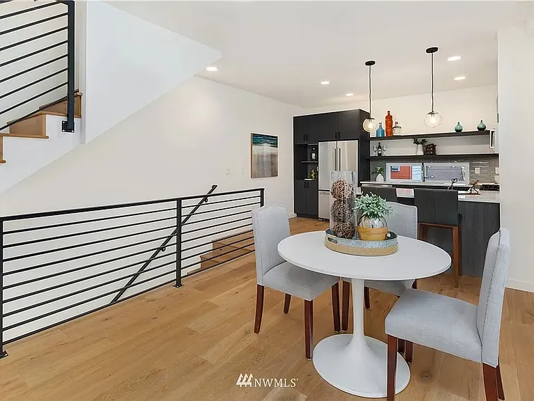 2032 15th Ave S — Photo 10