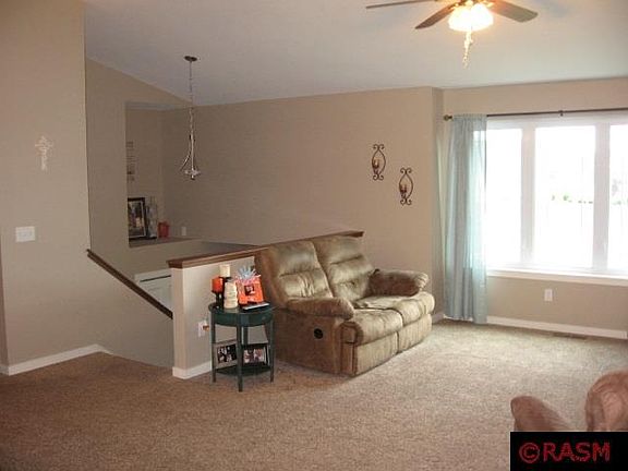 4th image of 109 Mallard Ct
