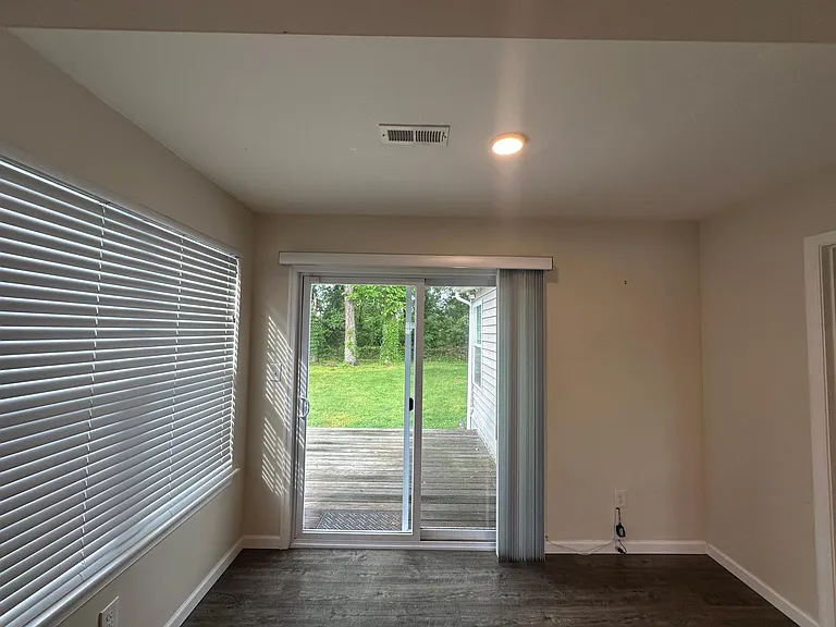 2141 Jeffrey Dr — Photo 7