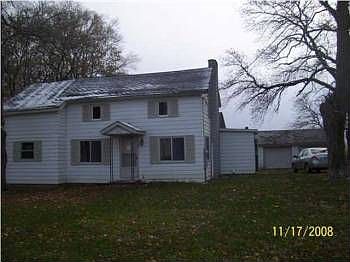 1st image of 922 124th Ave