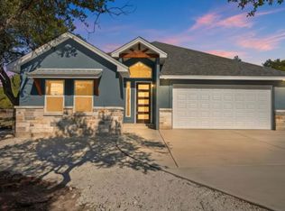 1172 Johnson Rd, Canyon Lake, TX 78133