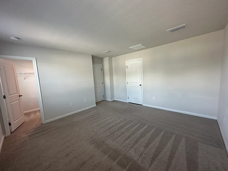 304 Forecastle St — Photo 10