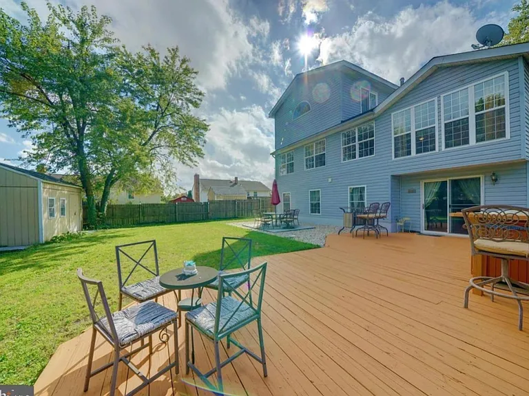 7513 Saffron Ct — Photo 3