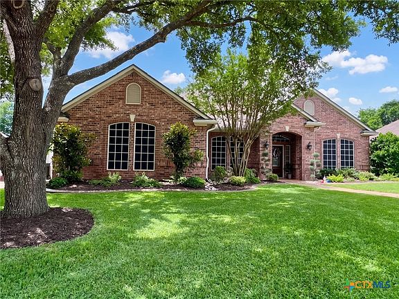 4th image of 2215 Fox Glen Ln
