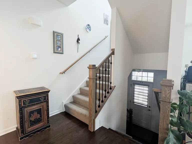 30W051 Brayman Ct — Photo 8