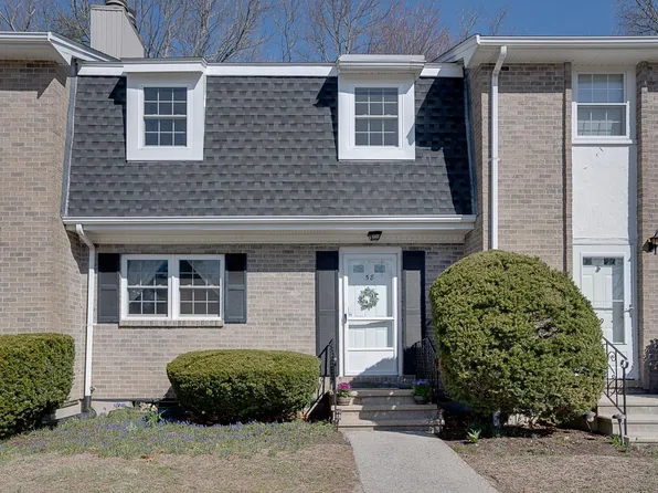 58 Fieldstone Drive #58, Londonderry, NH 03053