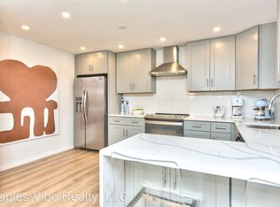 124 Lake Point Ln, Naples, FL 34112