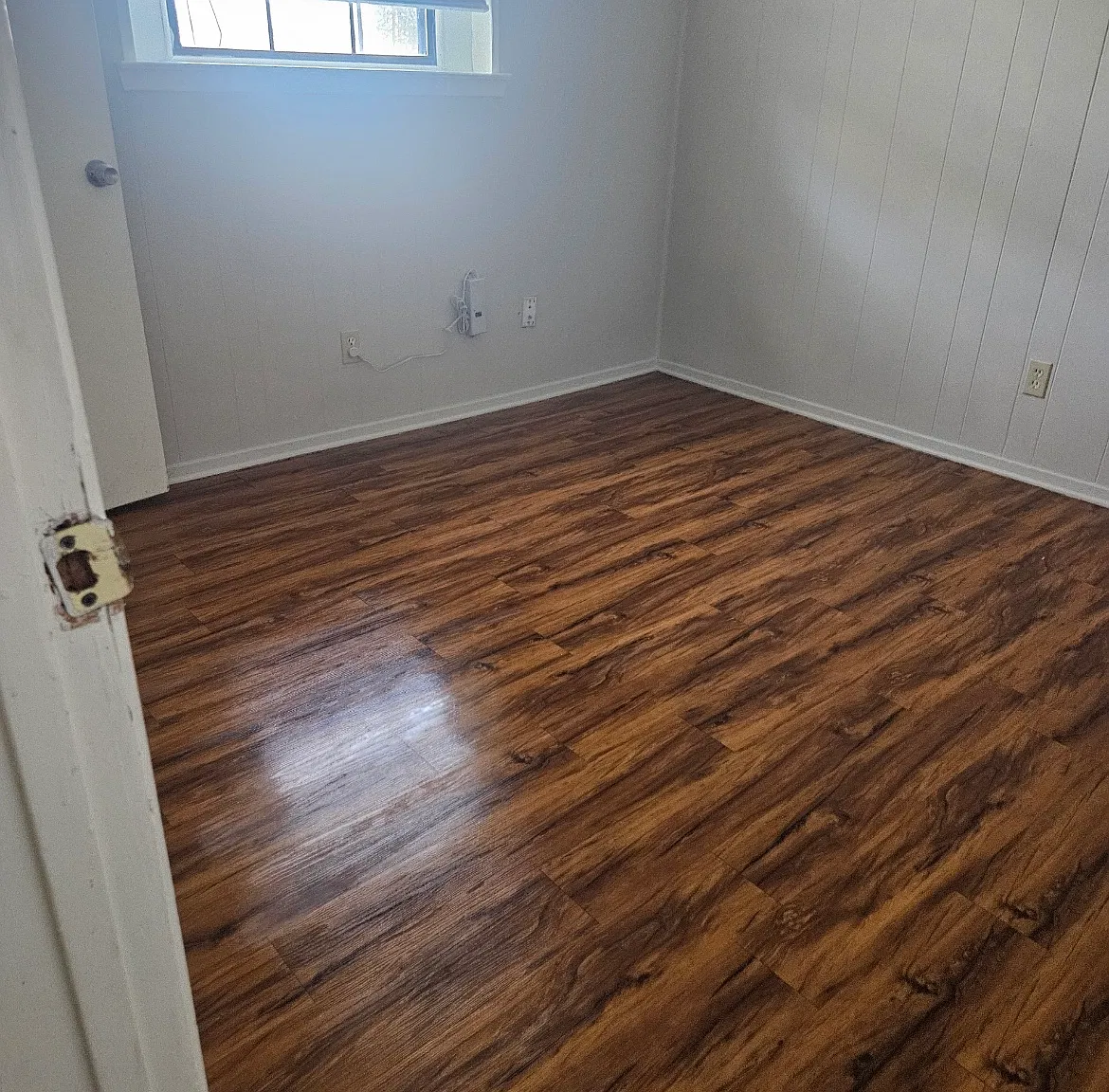615 Withers St — Photo 4