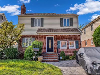 5636 213th Street, Oakland Gardens, NY, 11364