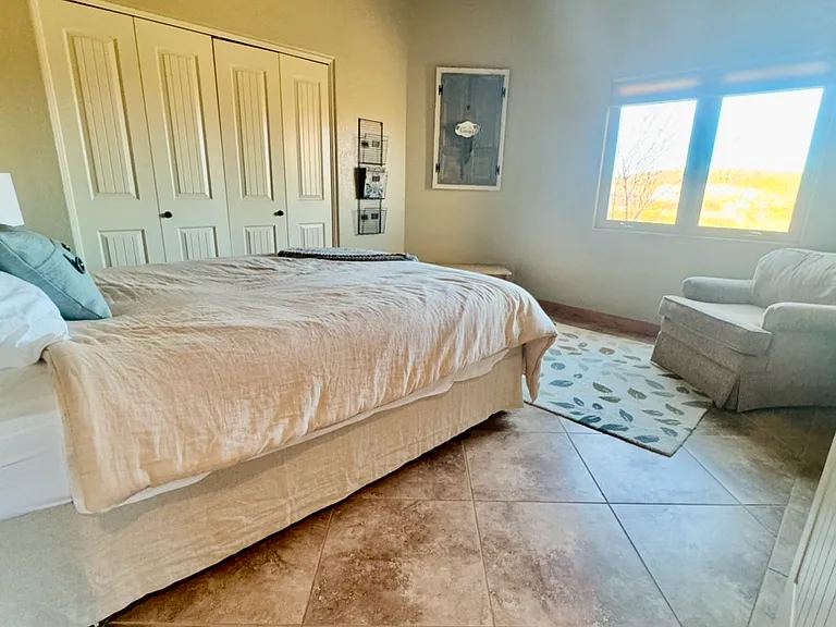 3369 S 1100 W — Photo 23