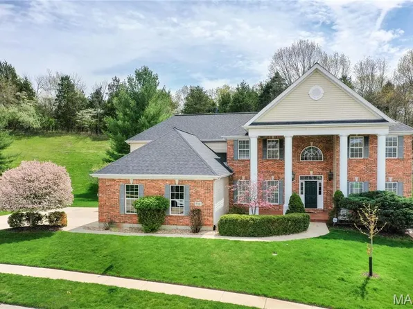 730 Hesemann Ridge Ct, Ballwin, MO 63021