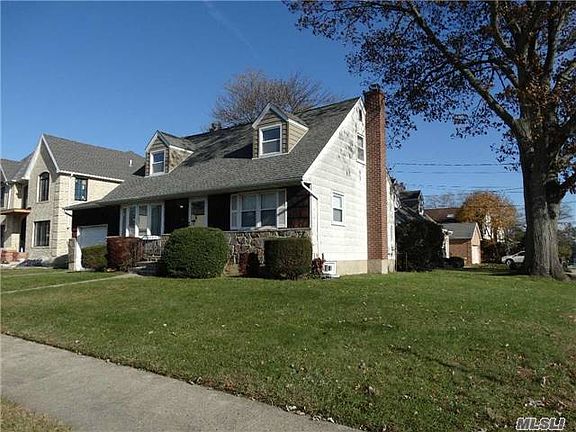 2nd image of 94 Plympton Ave