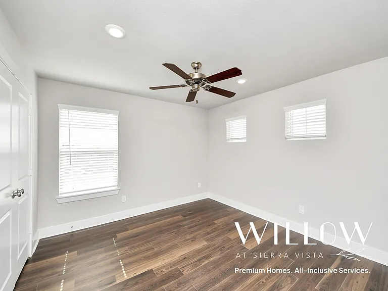 10518 Moon Valley Ln — Photo 17