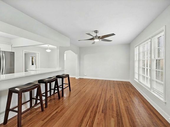 3rd image of 3900 Home Ave