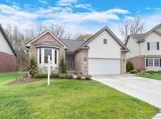 11516 Pheasant Cir, Taylor, MI 48180