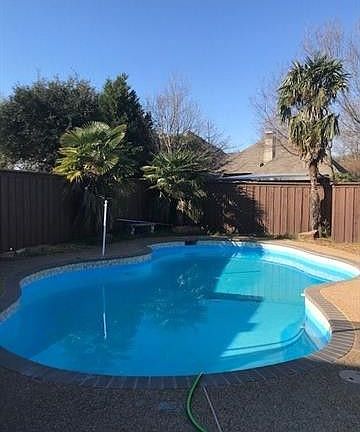 4th image of 5901 Harbor Town Dr