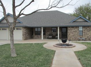 307 SW 23rd St, Seminole, TX 79360