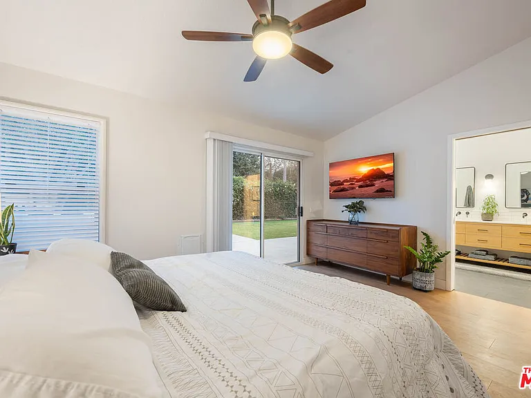1220 Dincara Rd — Photo 24