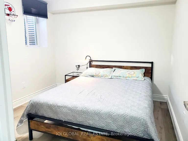 1332 Basswood Cres #BASEMENT — Photo 4