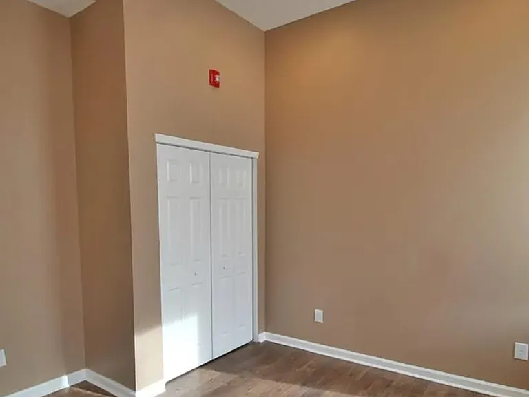 870 N 44th St #2R — Photo 17