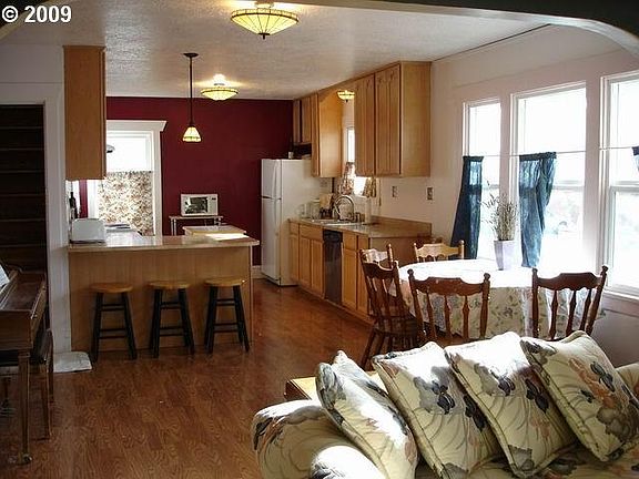 Living Room to DR/Kitchen
