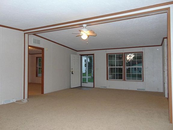 5th image of 3600 3rd Ave