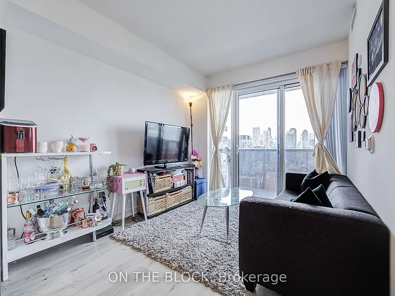 138 Downes St #2801 — Photo 9