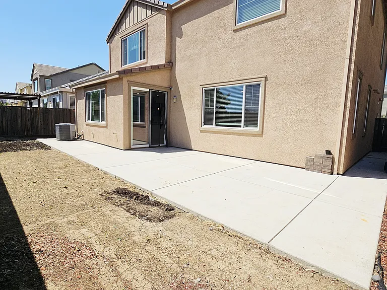 5444 Gallier Loop — Photo 44