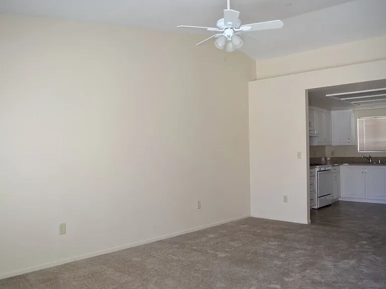Desert Villas Apartment Homes — Photo 29