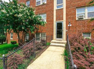 120 Trenton Pl SE #4, Washington, DC 20032