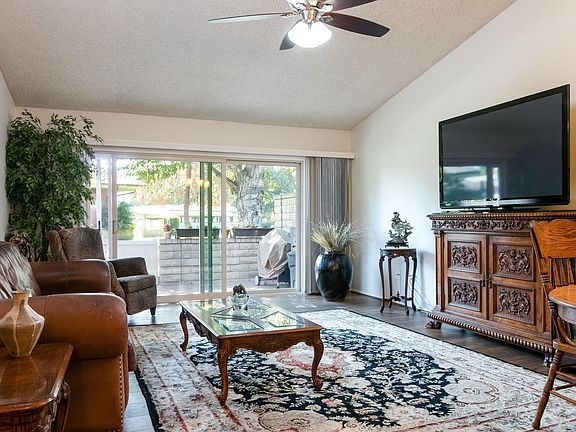 8147 Village 8-004-027-Living Room-MLS_S