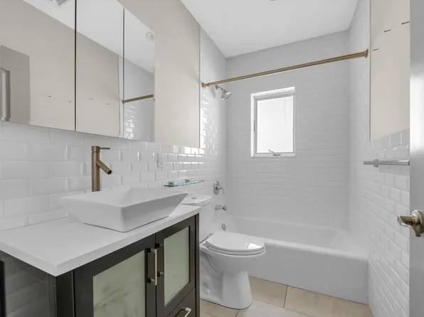 162-46 95th St #3F, Howard Beach, NY 11414