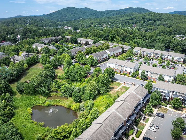 Woodlands Of Charlottesville — Photo 193