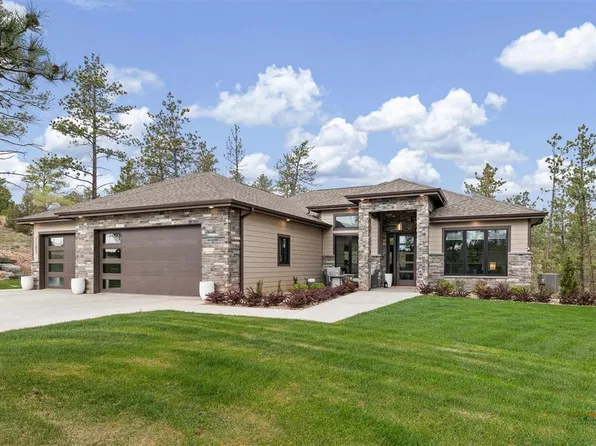 1103 Clubhouse Dr, Hot Springs, SD 57747