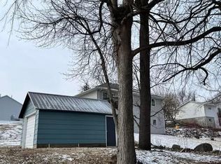 1527 S German St, New Ulm, MN 56073