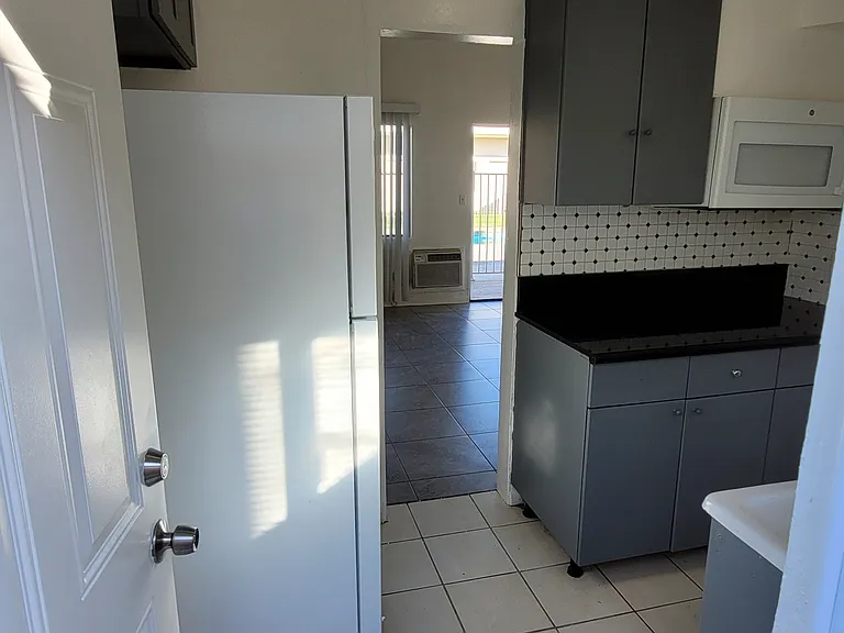832 Riverside Pl #2 — Photo 8