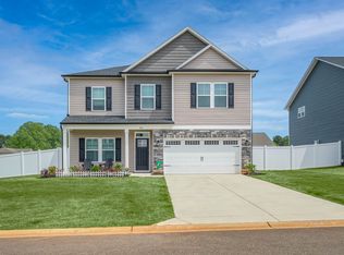903 Gibbs Rd, Wellford, SC 29385