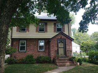 11 Rendall Rd, West Roxbury, MA 02132