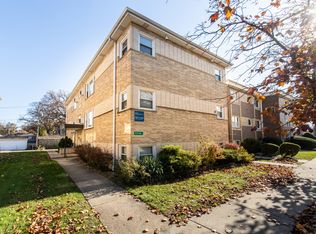 2245 Des Plaines Ave #B, Riverside, IL 60546