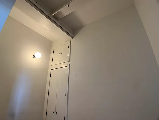 Rented by Tapiro Realty | media 10