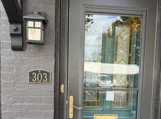 303 Howard Ave, Pottsville, PA 17901