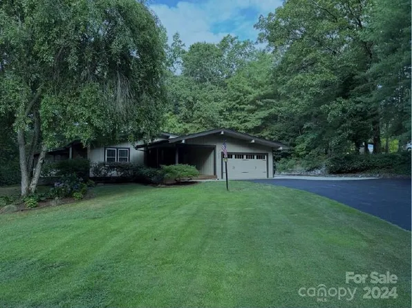 1300 Laurel St NE, Valdese, NC 28690