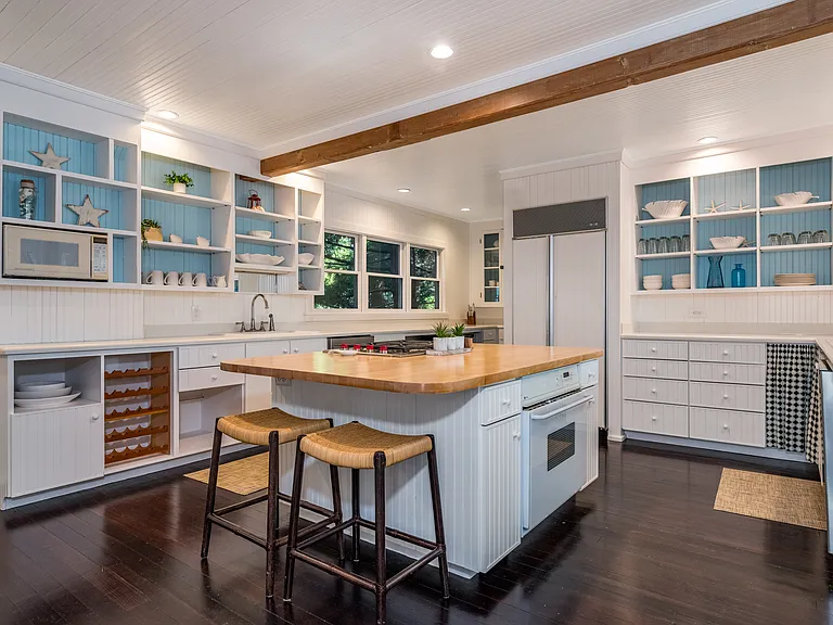 118 Middle Beach Rd — Photo 14