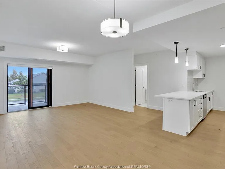 2550 Sandwich West Pkwy #205 — Photo 5