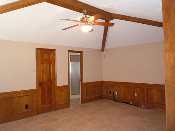 3rd image of 9010 Woodhurst Dr